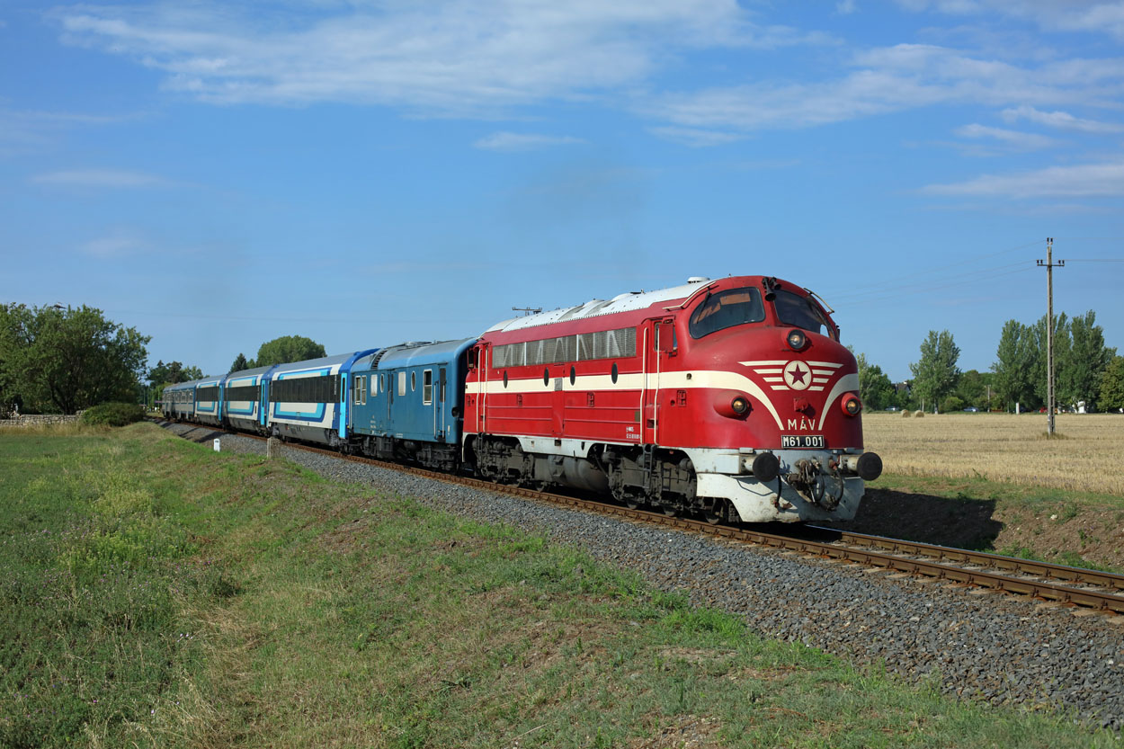 MAV Nosztalgia M61 001 + 1 generator car + 5 MAV coaches as train D 19707 (Tapolca - Budapest-Deli) at Orvenyes on 1 August 2020.